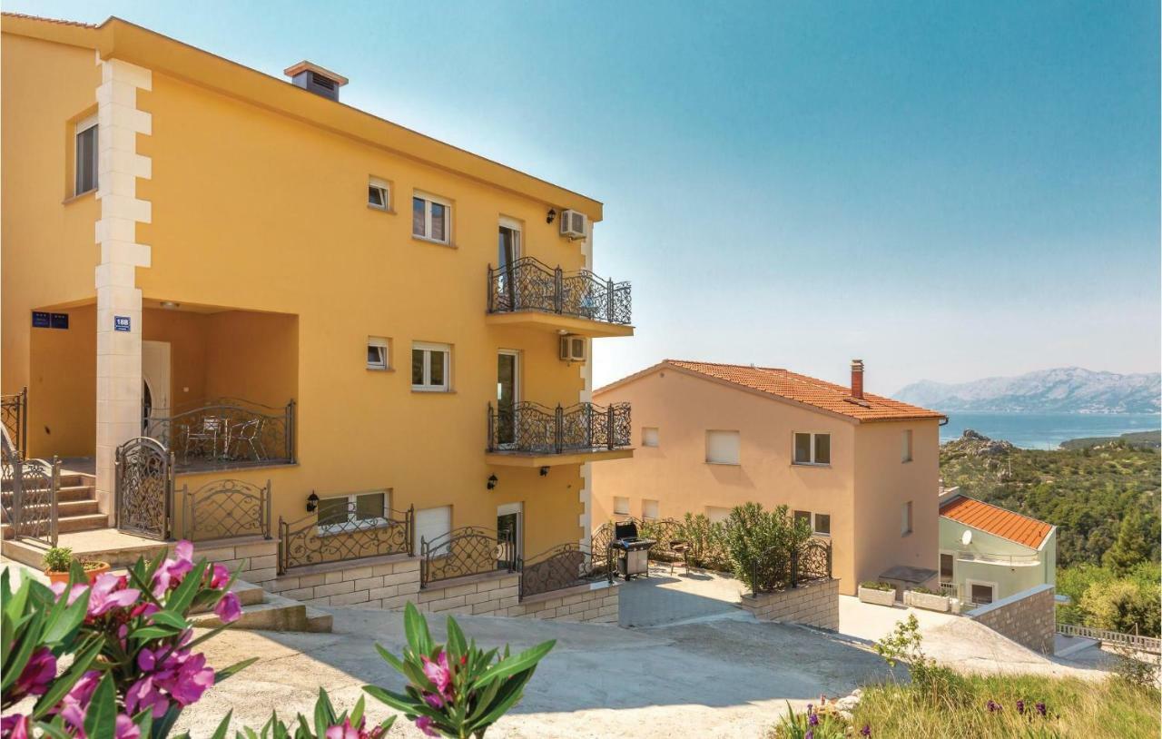 Beautiful Apartment In Krvavica With Kitchen מראה חיצוני תמונה